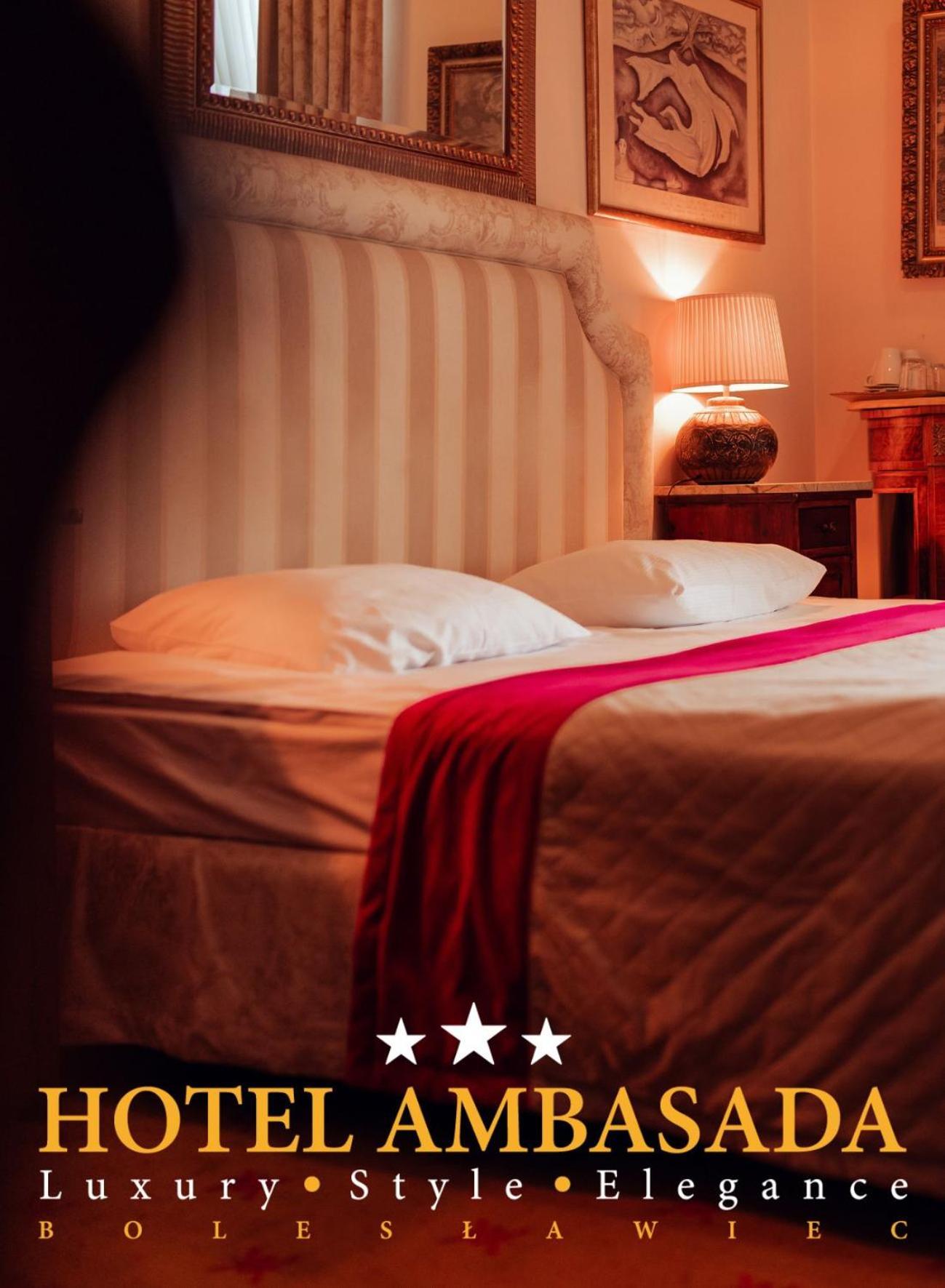 Hotel Ambasada Boleslawiec Болеславець Екстер'єр фото