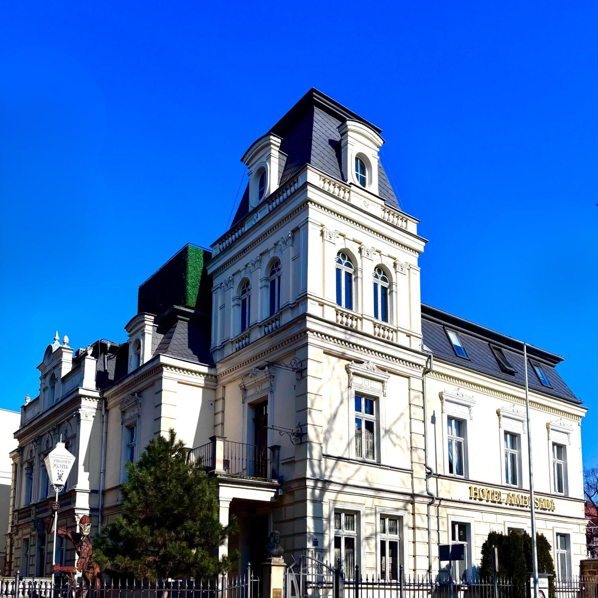 Hotel Ambasada Boleslawiec Болеславець Екстер'єр фото